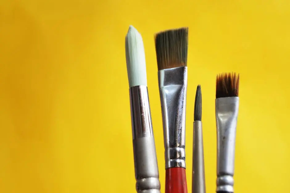 A Beginner's Guide to Artists Brushes